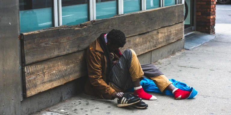 Bpc para moradores de rua e possivel